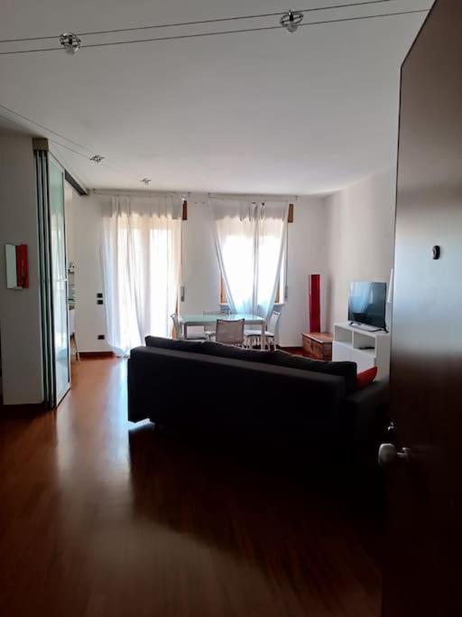 Appartamento Casa ヴェローナ エクステリア 写真